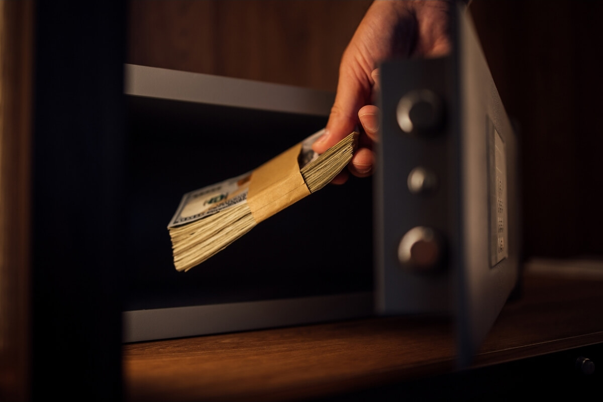 home safes for keeping cash