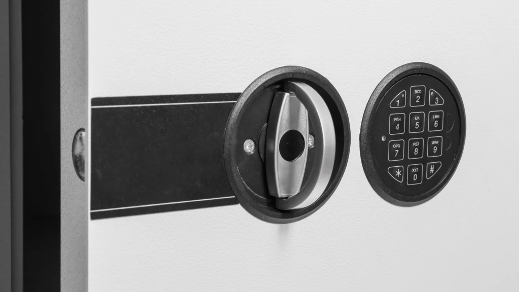 safe lock and safe door